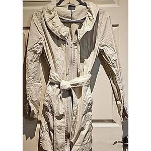 Kristin Davis trench coat size M